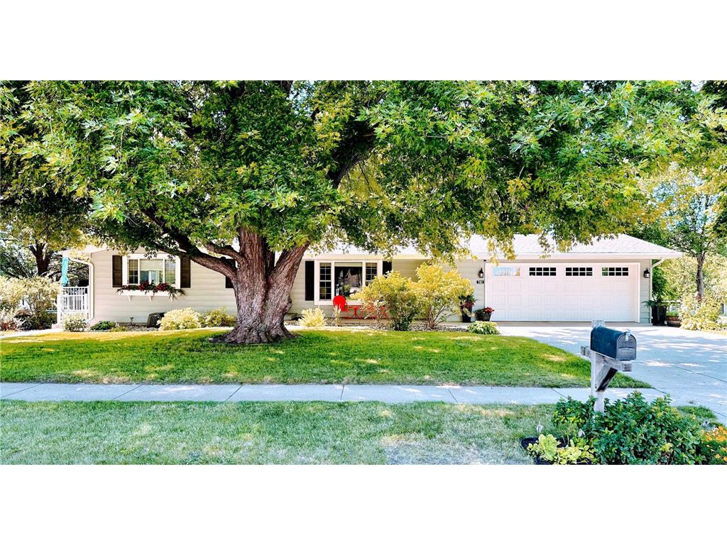 702 Scott Street Marshall MN 56258 6569080 image1