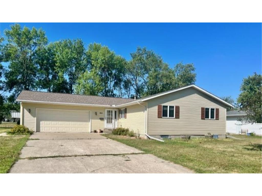 702 Sunrise Boulevard Redwood Falls MN 56283 6409324 image1