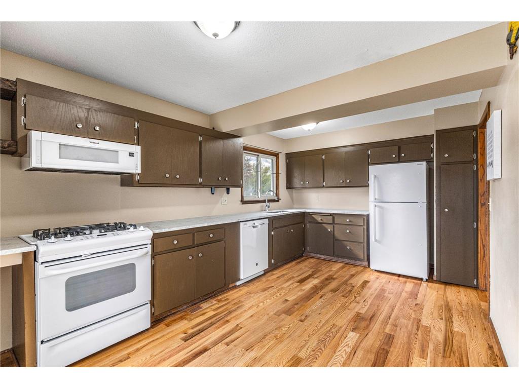 7020 Upper 139th Street W Apple Valley MN 55124 7010105 image11