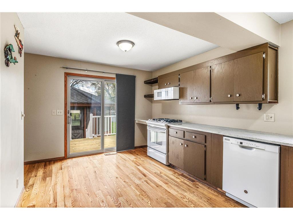 7020 Upper 139th Street W Apple Valley MN 55124 7010105 image12