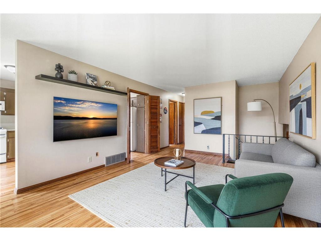 7020 Upper 139th Street W Apple Valley MN 55124 7010105 image8
