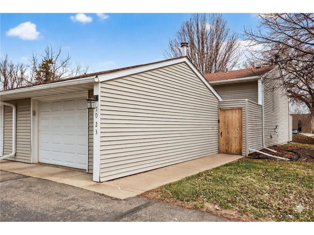 7023 146th Street Court Apple Valley MN 55124 7076650 image1
