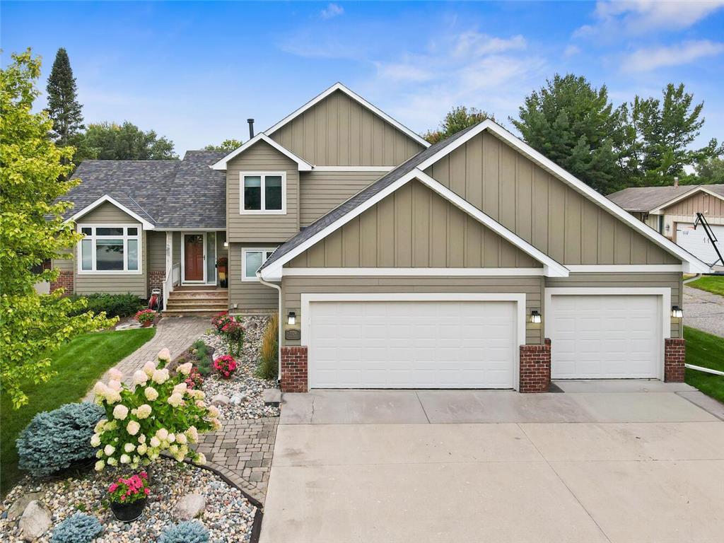 7024 135th Street W Apple Valley MN 55124 6826052 image1