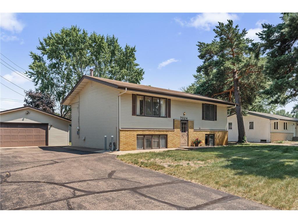 7024 Logan Avenue N Brooklyn Center MN 55430 6723414 image1