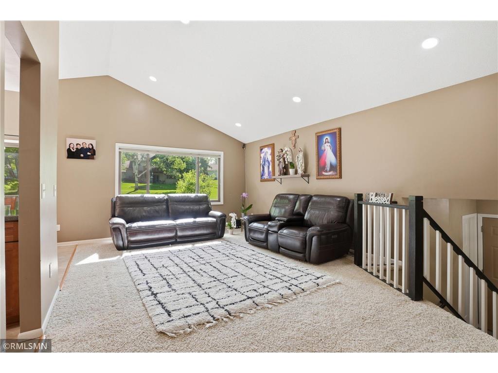 7024 Polaris Lane N Maple Grove MN 55311 7080258 image7
