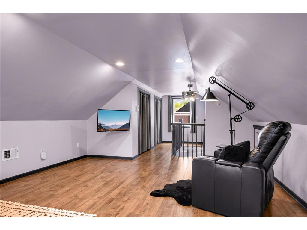 7025 47th Avenue N Crystal MN 55428 7051577 image17