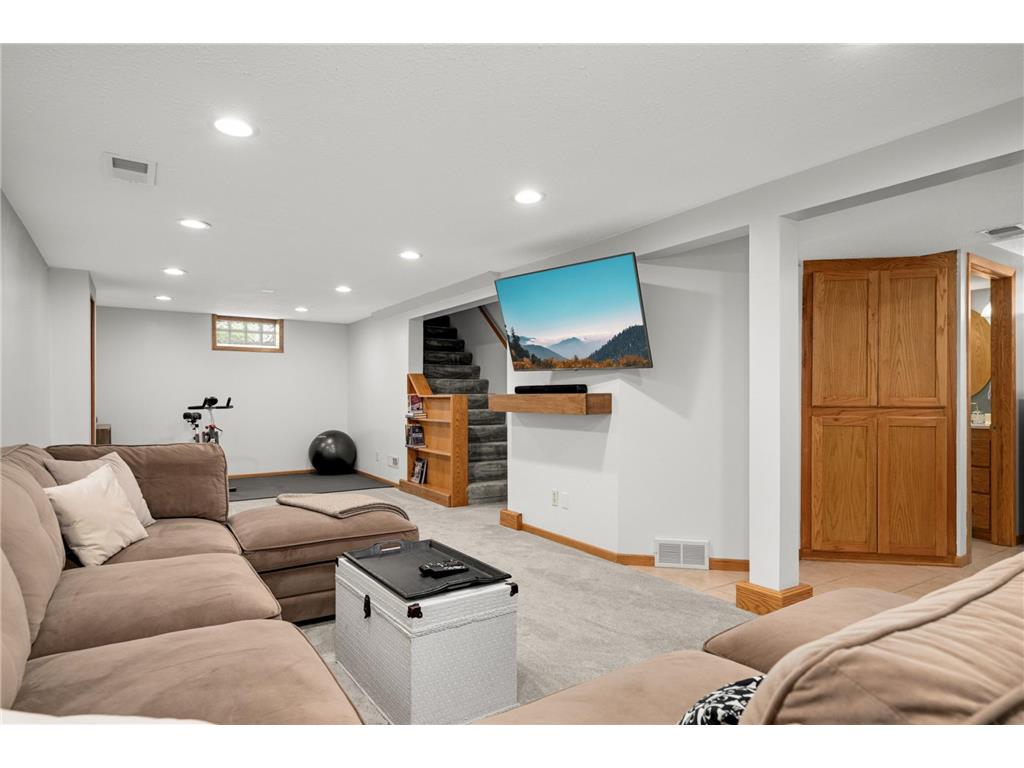 7025 47th Avenue N Crystal MN 55428 7051577 image18