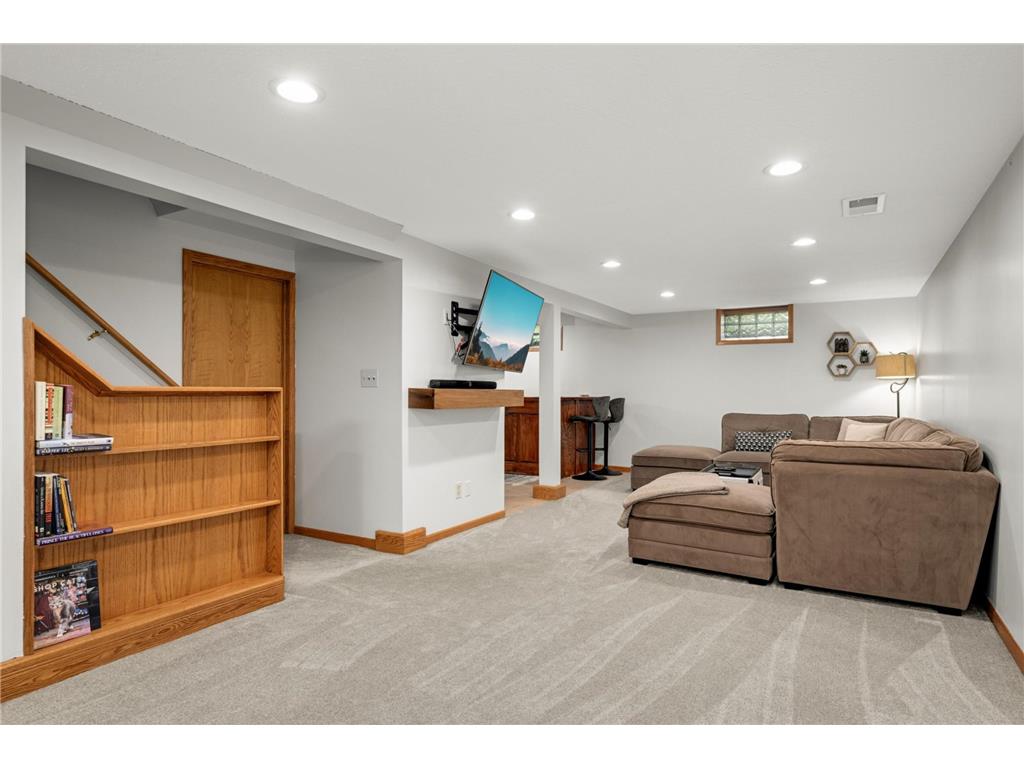 7025 47th Avenue N Crystal MN 55428 7051577 image20