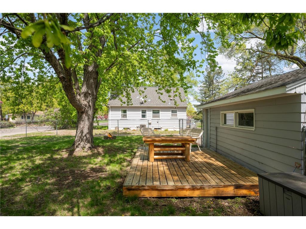 7025 47th Avenue N Crystal MN 55428 7051577 image23