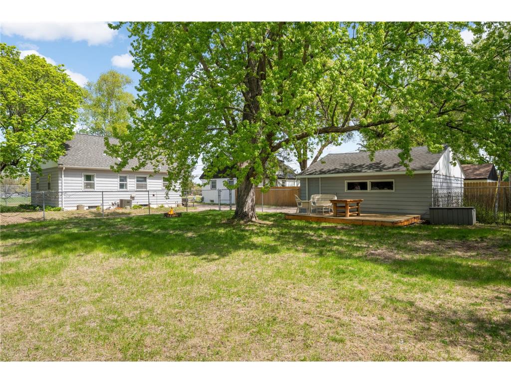 7025 47th Avenue N Crystal MN 55428 7051577 image24