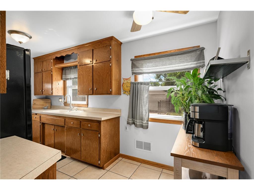 7025 47th Avenue N Crystal MN 55428 7051577 image7