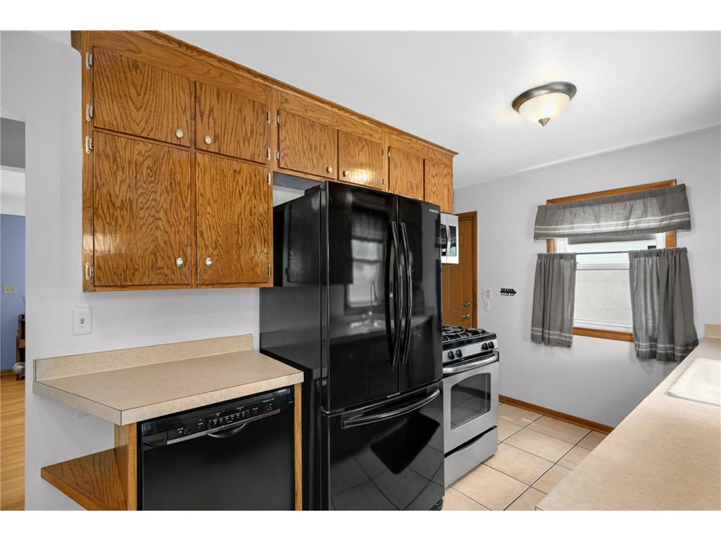 7025 47th Avenue N Crystal MN 55428 7051577 image9