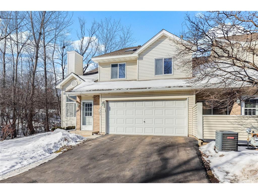7025 49th Street N Oakdale MN 55128 7021894 image1