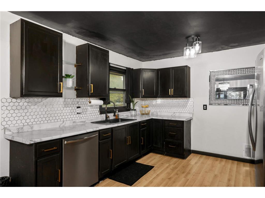 7025 Fremont Avenue N Brooklyn Center MN 55430 6787926 image13