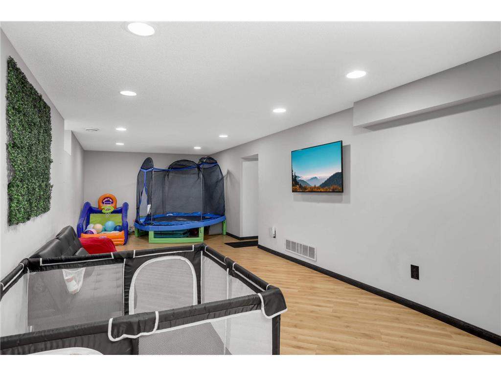 7025 Fremont Avenue N Brooklyn Center MN 55430 6787926 image25