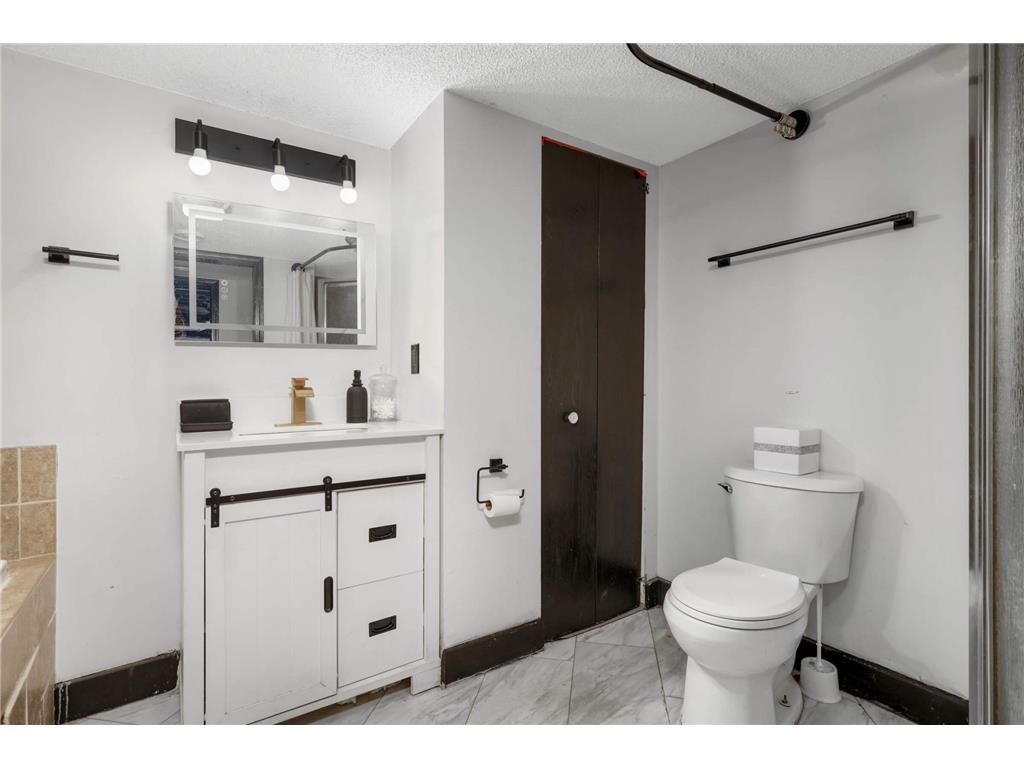 7025 Fremont Avenue N Brooklyn Center MN 55430 6787926 image30