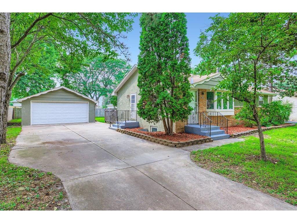 7025 Newton Avenue N Brooklyn Center MN 55430 6767050 image1