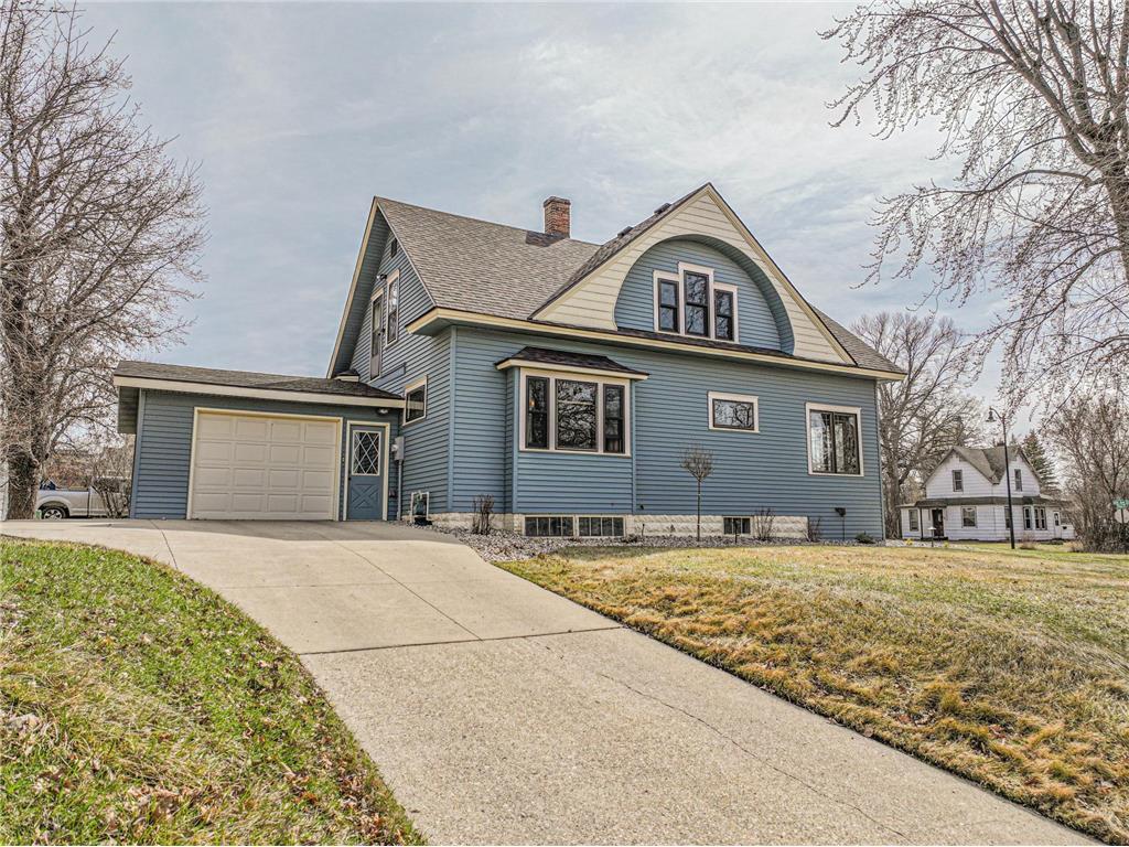 703 6th Avenue E Alexandria MN 56308 6705619 image1