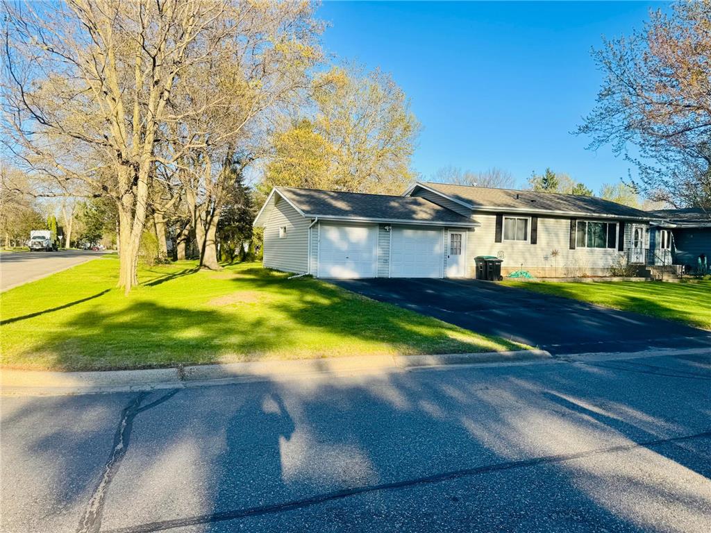 703 6th Street SW Little Falls MN 56345 7074702 image1