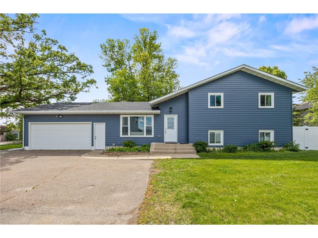 703 7th Street N Montrose MN 55363 6789064 image1