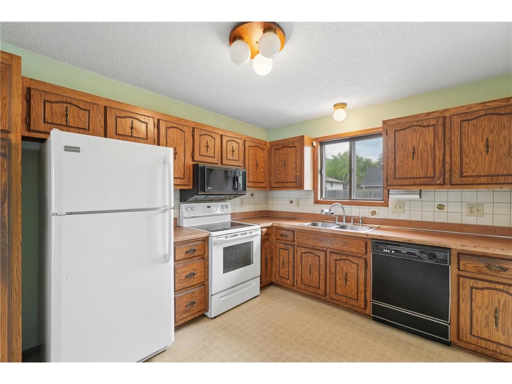 703 Cope Avenue W Roseville MN 55113 7067997 image11