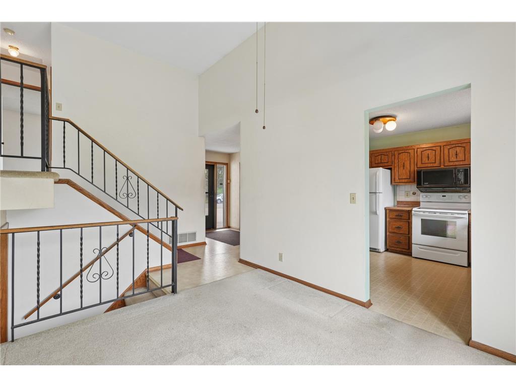 703 Cope Avenue W Roseville MN 55113 7067997 image12