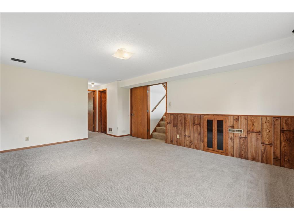 703 Cope Avenue W Roseville MN 55113 7067997 image22