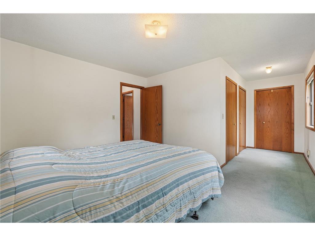 703 Cope Avenue W Roseville MN 55113 7067997 image24