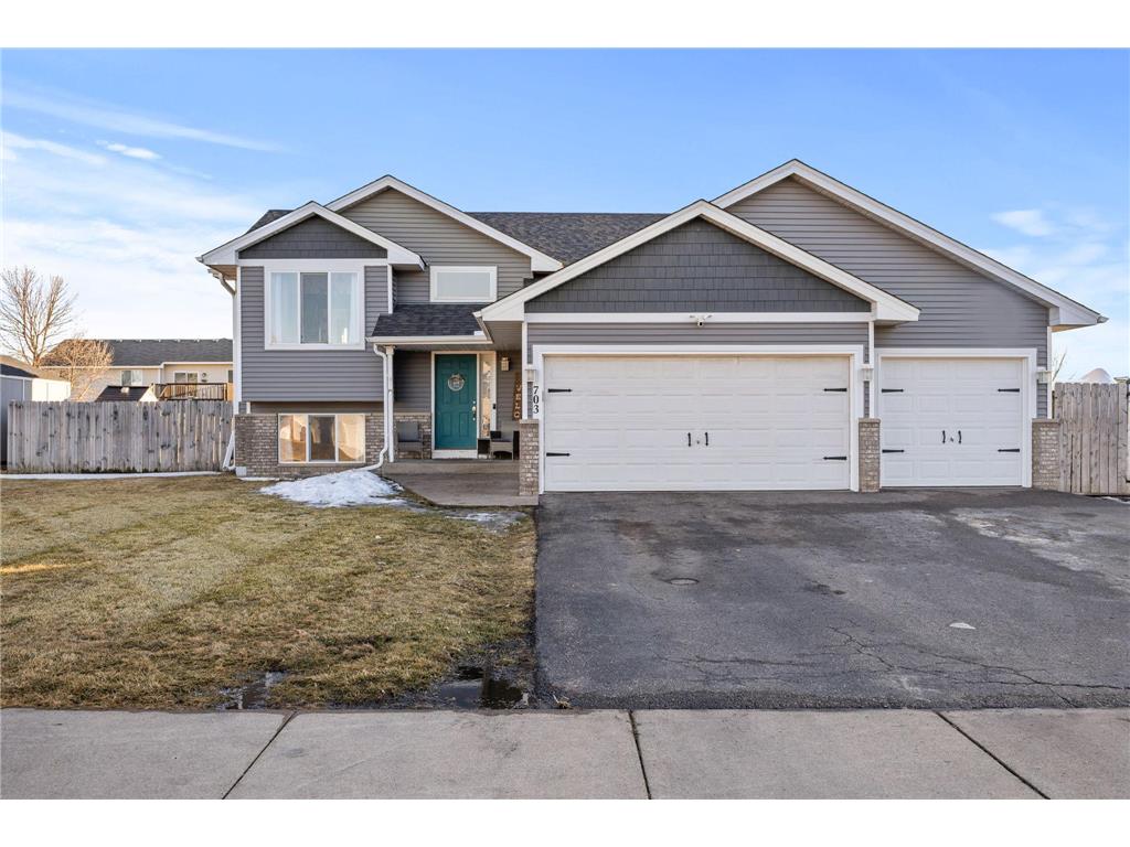 703 Edgewood Street SW Isanti MN 55040 6677019 image1