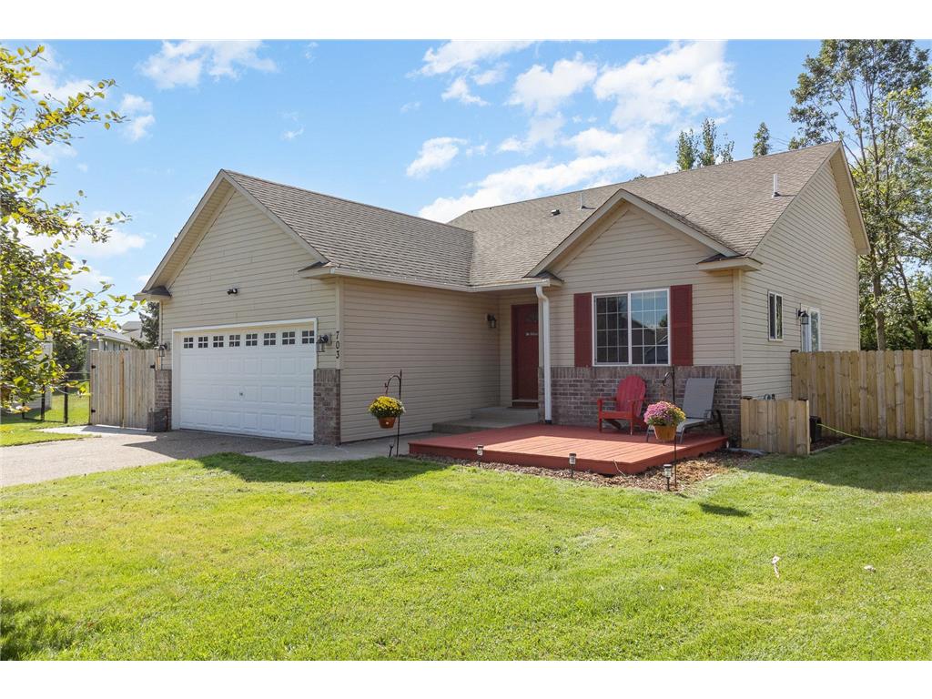 703 Isanti Parkway NW Isanti MN 55040 6627261 image1