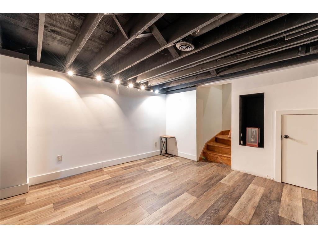 703 N 6th Street Mankato MN 56001 7048289 image32