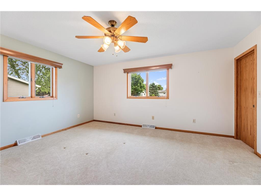 703 N Hokah Street Caledonia MN 55921 7105599 image11