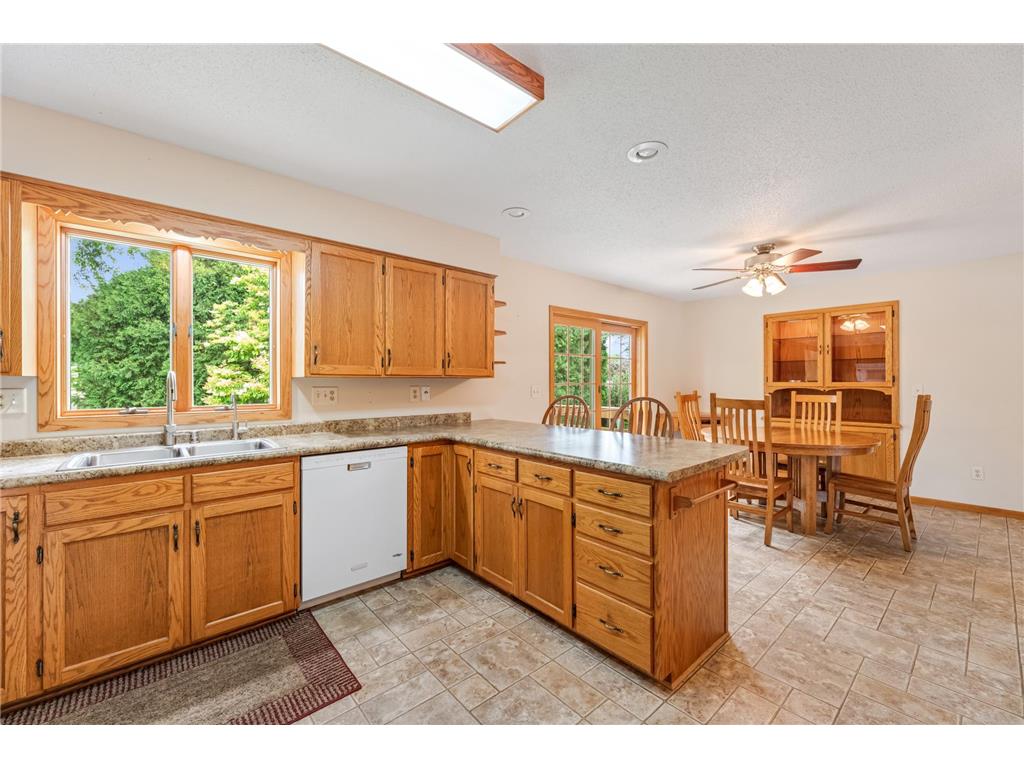 703 N Hokah Street Caledonia MN 55921 7105599 image4