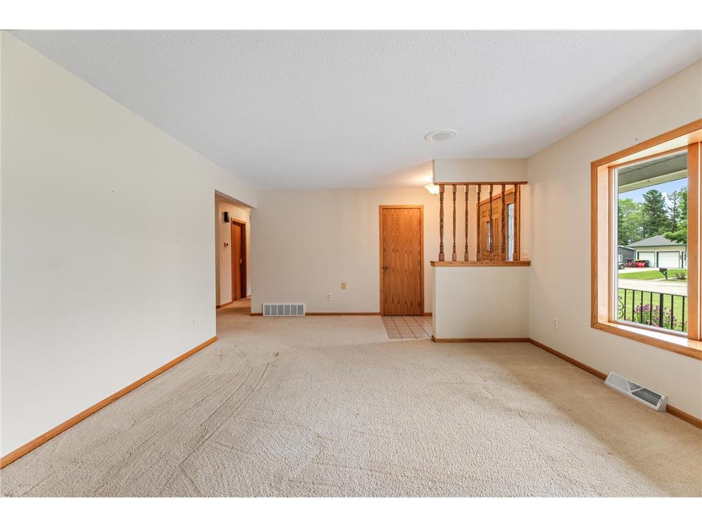 703 N Hokah Street Caledonia MN 55921 7105599 image9