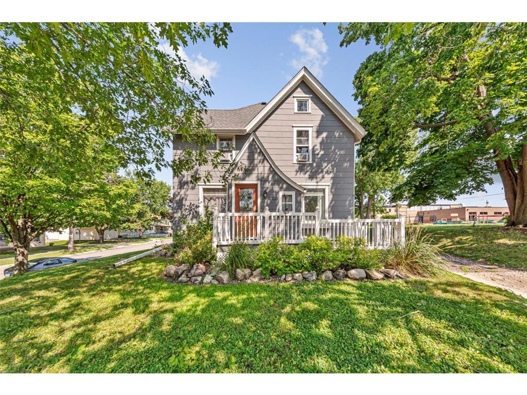 703 S Oak Avenue Owatonna MN 55060 6764122 image1