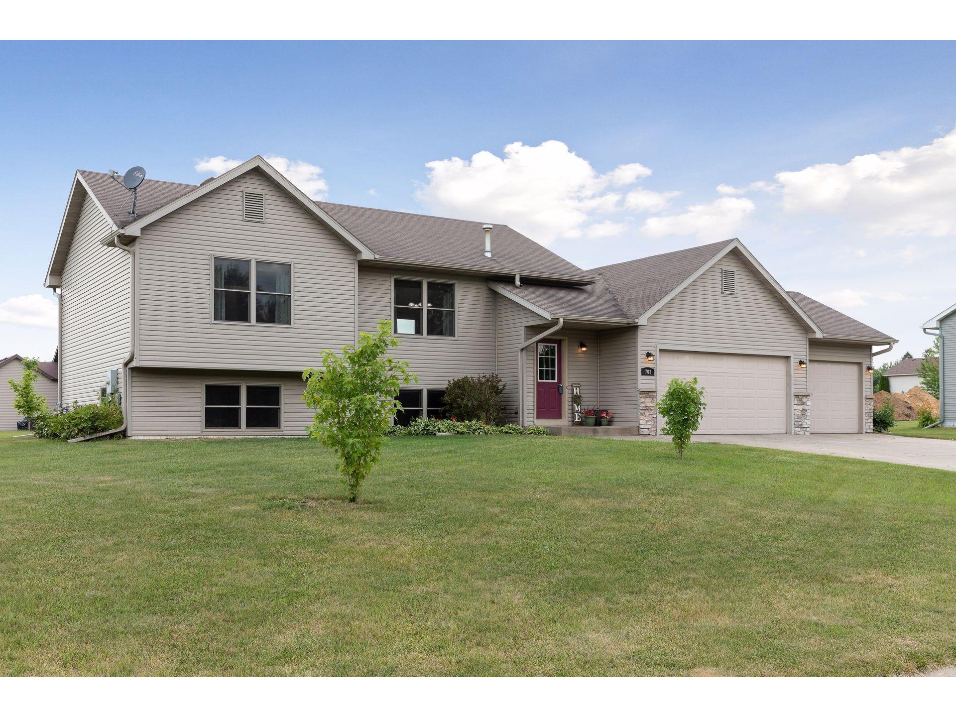 703 Sarah Anne Avenue, Roberts, WI, 54023 MLS 6010316 Edina Realty