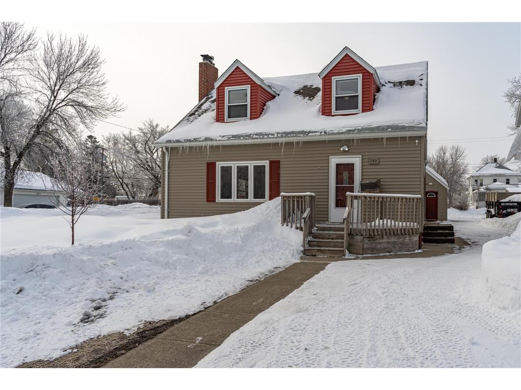 703 Stuart Avenue Crookston MN 56716 6341832 image1
