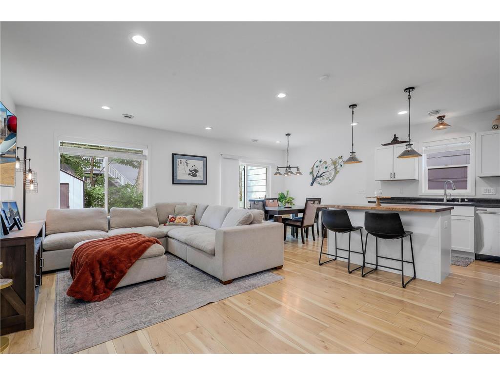 703 Surrey Avenue Saint Paul MN 55106 7016297 image11