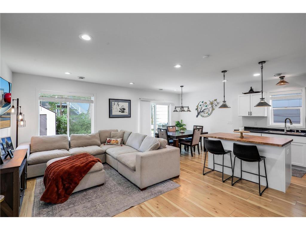 703 Surrey Avenue Saint Paul MN 55106 7016297 image12