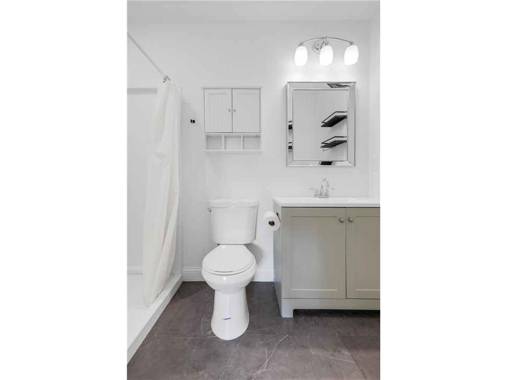 703 Surrey Avenue Saint Paul MN 55106 7016297 image19