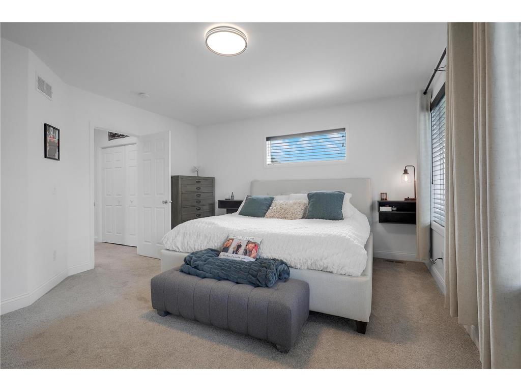 703 Surrey Avenue Saint Paul MN 55106 7016297 image22