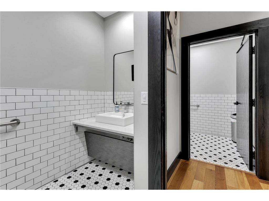 703 W Saint Germain Street Saint Cloud MN 56301 7043891 image16