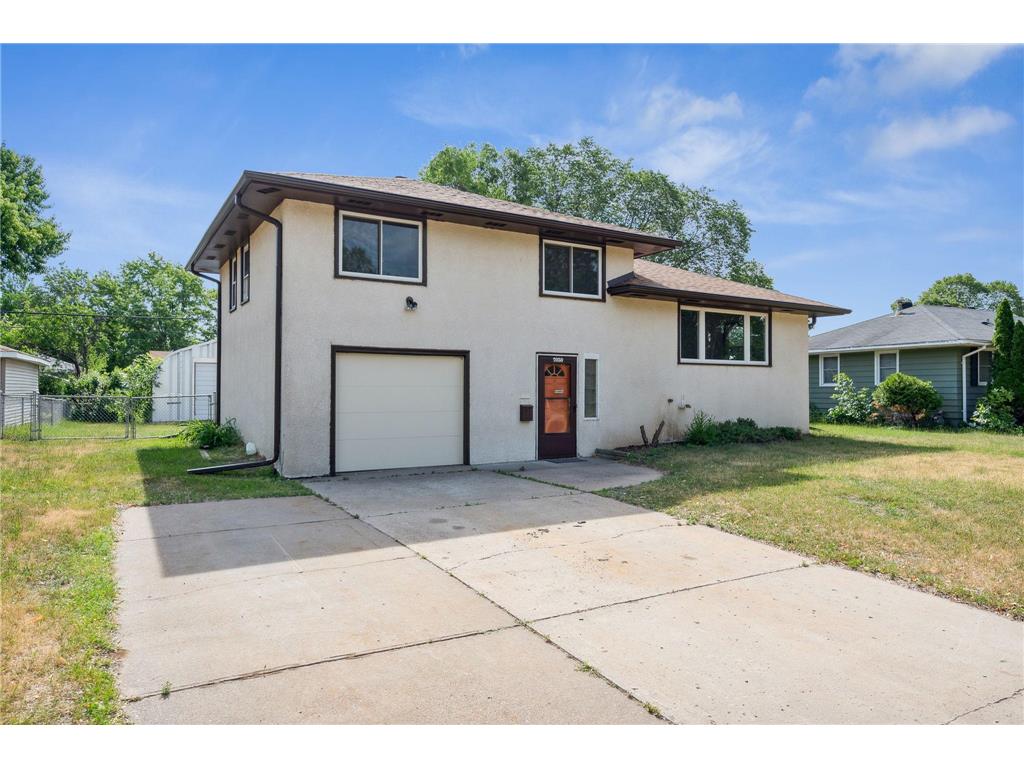 7030 Quail Avenue N Brooklyn Center MN 55429 6349068 image1