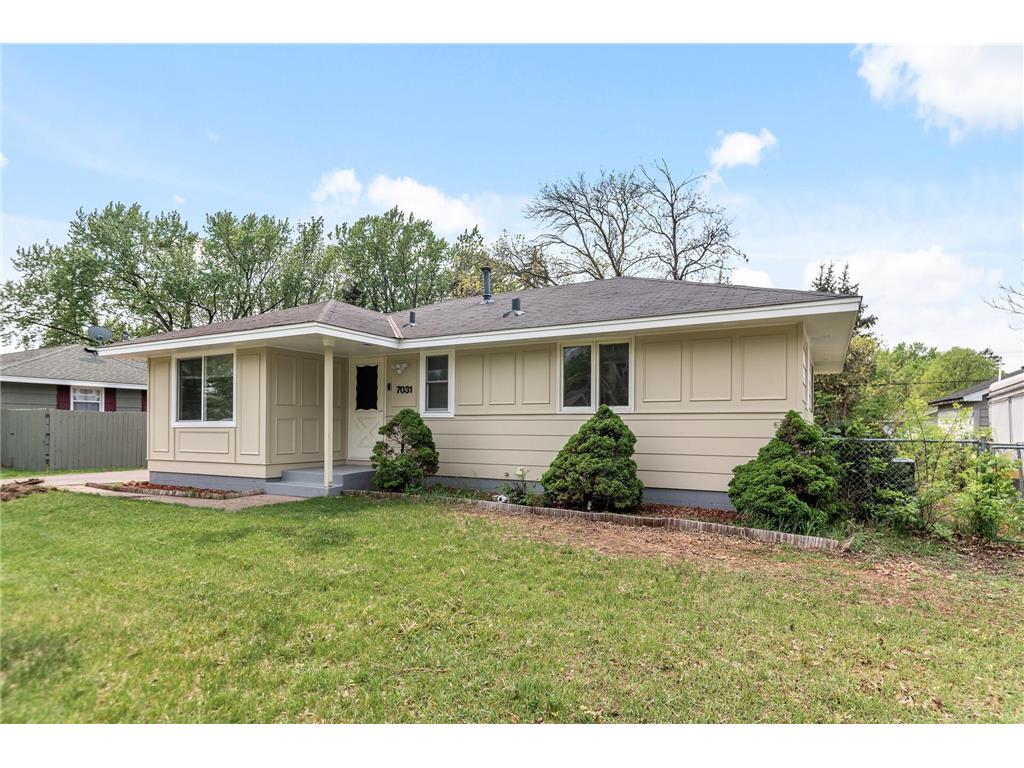 7031 Emerson Avenue N Brooklyn Center MN 55430 6372877 image1