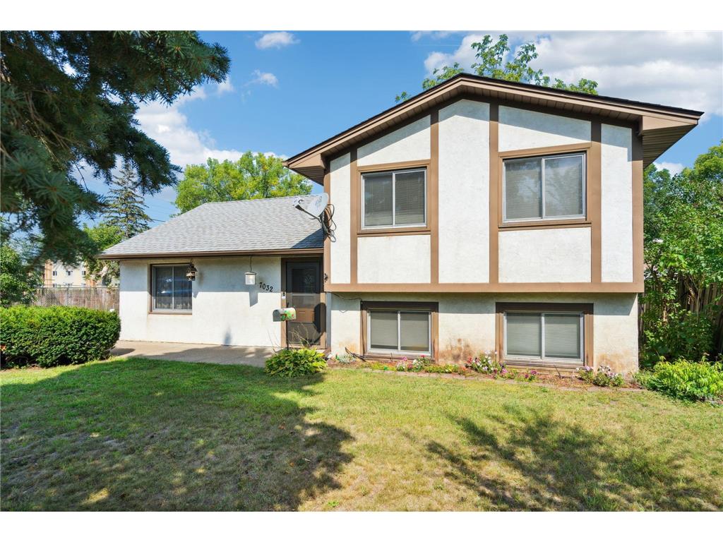 7032 60th Avenue N Crystal MN 55428 6424709 image1