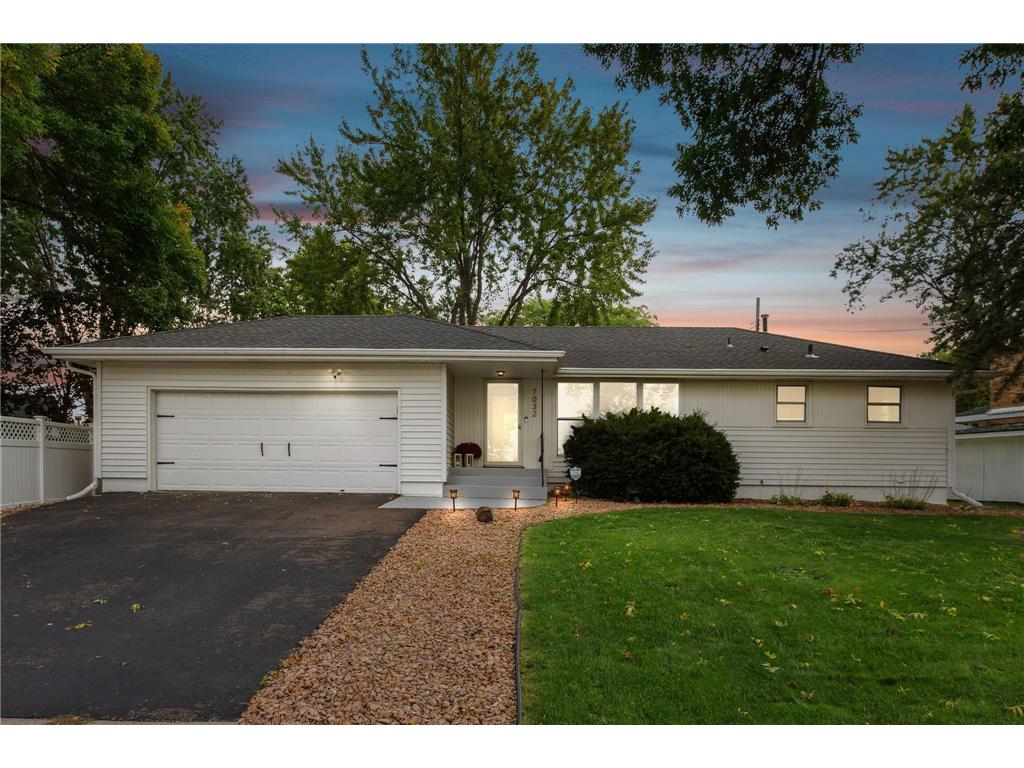 7032 Oliver Avenue N Brooklyn Center MN 55430 6438865 image1