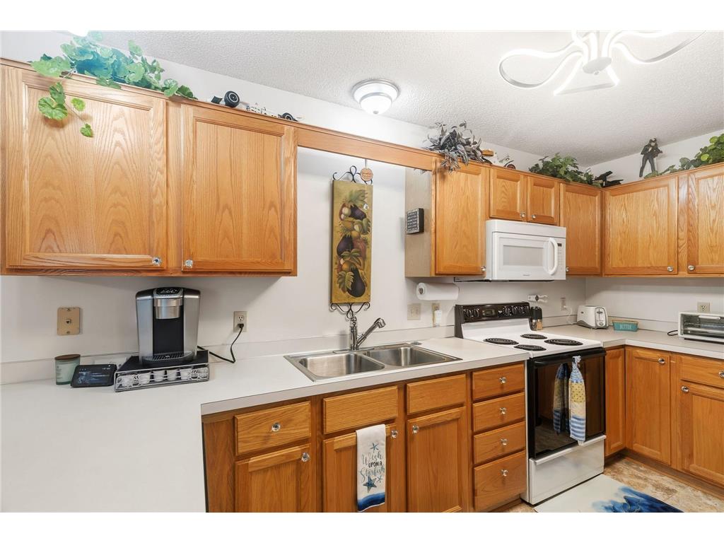 7036 49th Street N Oakdale MN 55128 7077523 image10