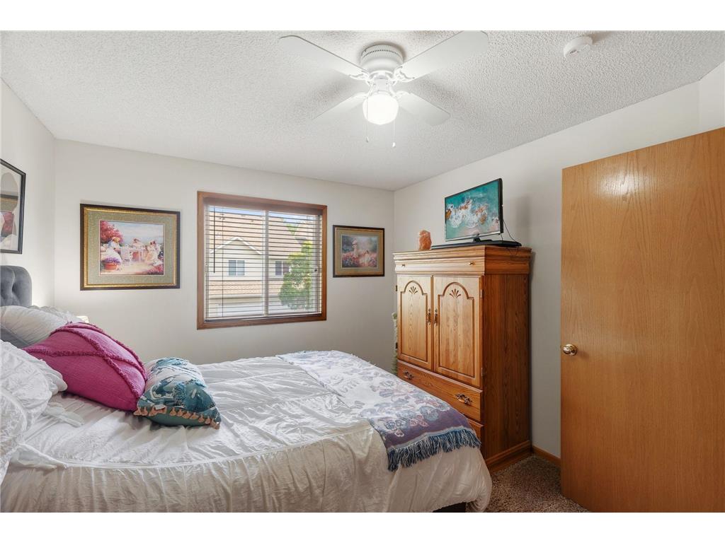 7036 49th Street N Oakdale MN 55128 7077523 image12
