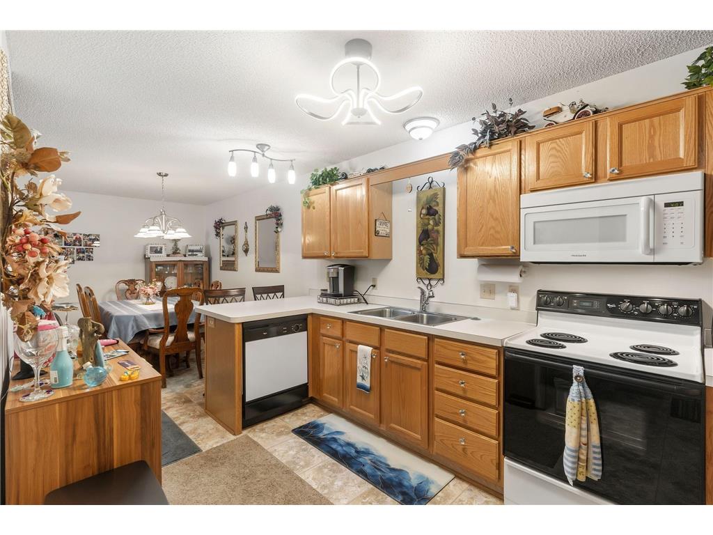 7036 49th Street N Oakdale MN 55128 7077523 image9