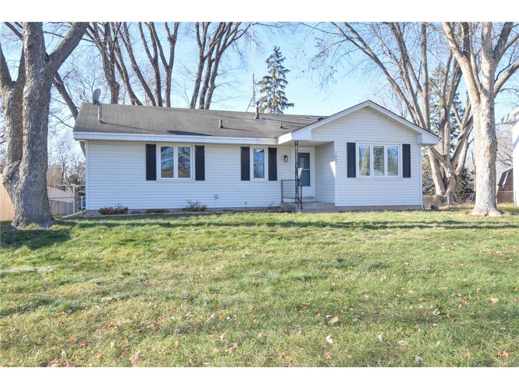 7037 Girard Avenue N Brooklyn Center MN 55430 6467145 image1